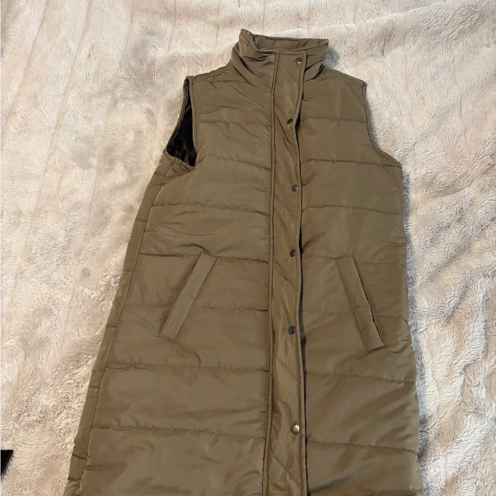 Sleeveless Brown Puffer Vest